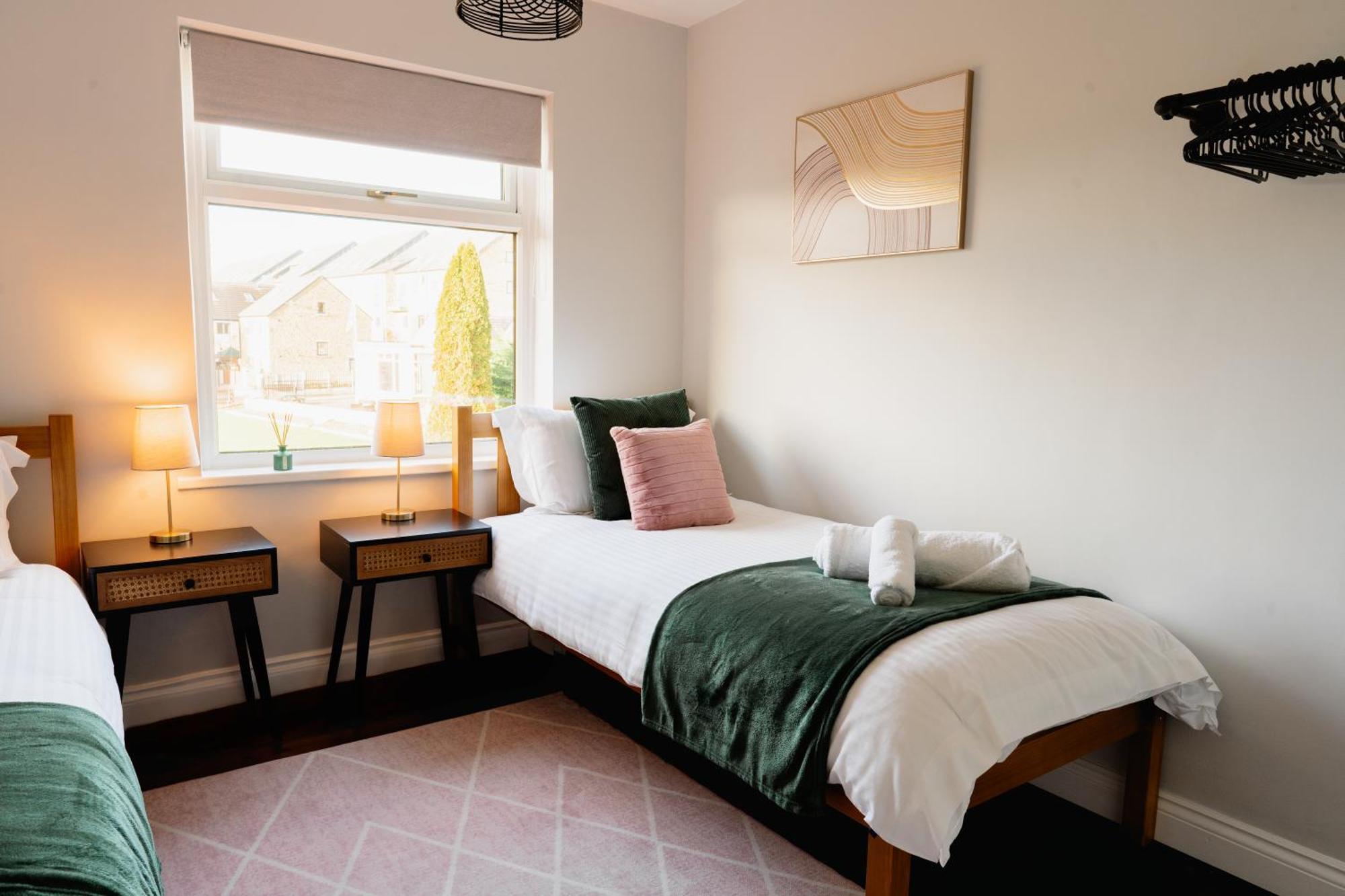 Bowling Terrace By Above Rubies - Stylish, 3 Bedroom, Pet Friendly House In Skipton Exteriör bild