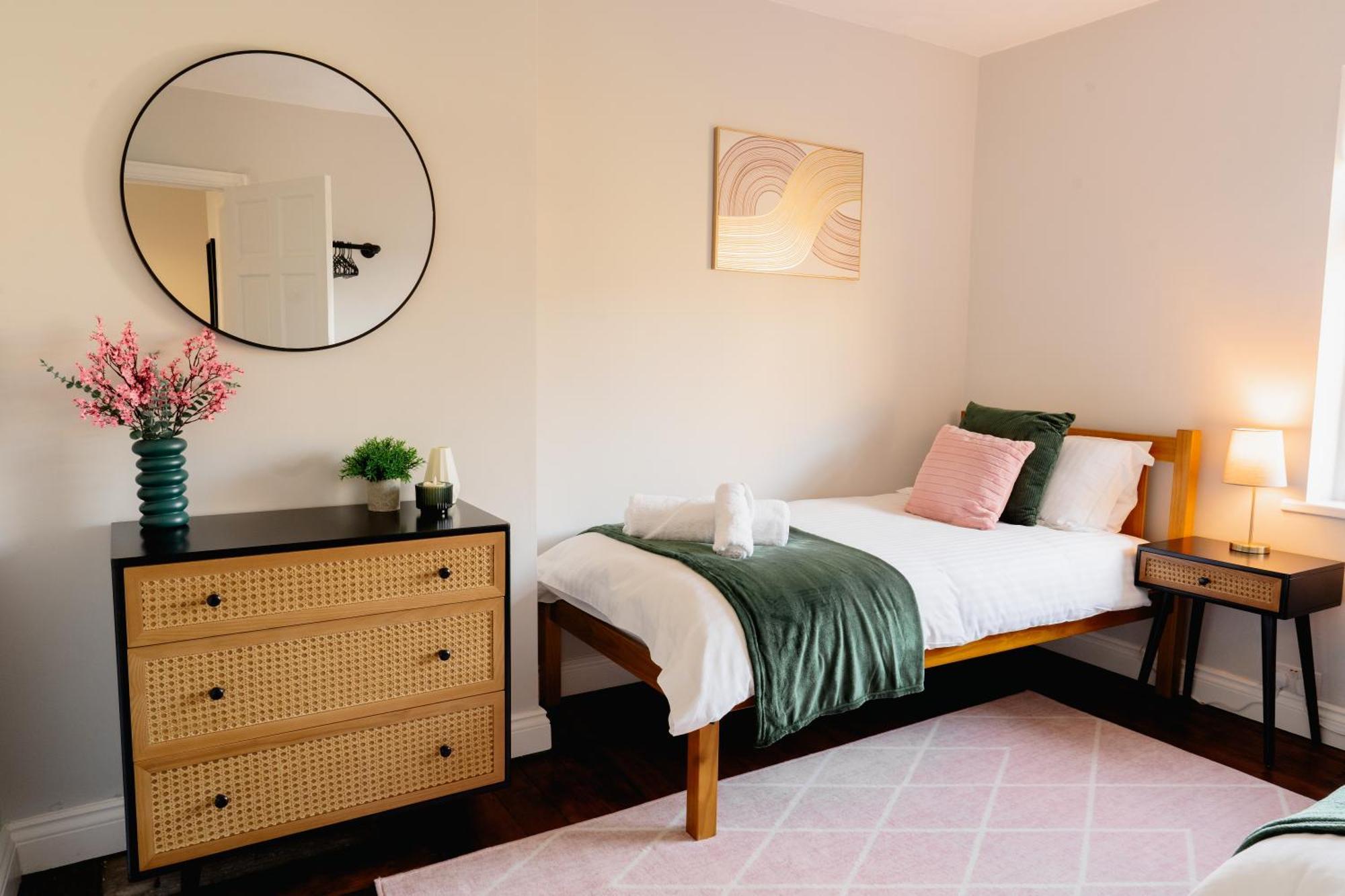 Bowling Terrace By Above Rubies - Stylish, 3 Bedroom, Pet Friendly House In Skipton Exteriör bild