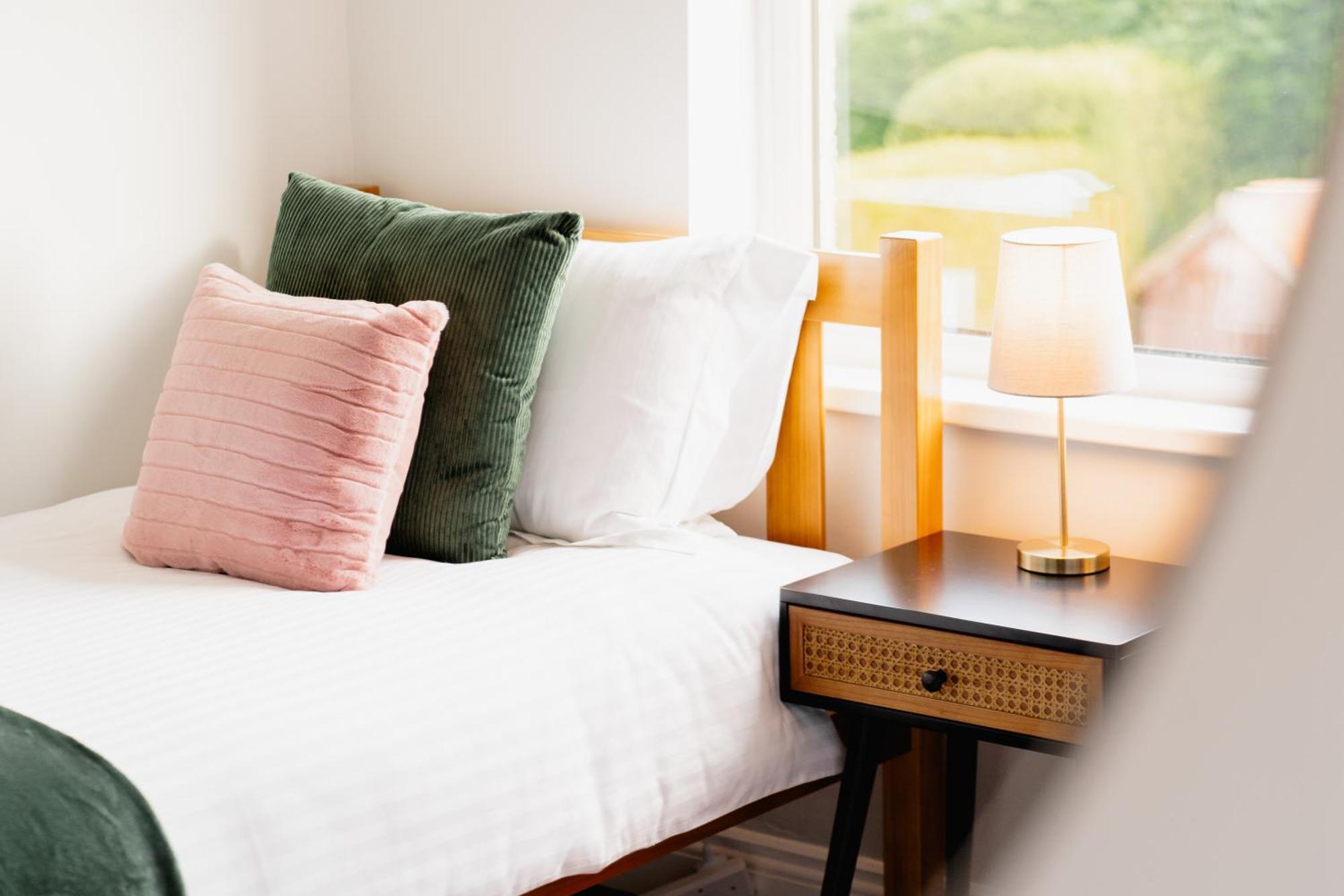 Bowling Terrace By Above Rubies - Stylish, 3 Bedroom, Pet Friendly House In Skipton Exteriör bild